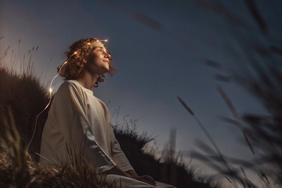 Rewiring Self-Limiting Beliefs: A Practical Guide Using CBT, MBCT, and REBT Techniques