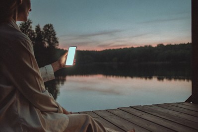 Rediscovering Balance: A Practical Guide to Digital Detox for Renewed Focus and Energy