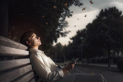 The Digital Detox Blueprint: How to Restore Balance and Reconnect in a Hyperconnected World