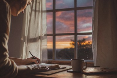 How CBT Journaling Can Help You Break Free from Self-Limiting Beliefs